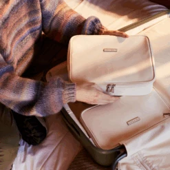 Natura - Macadamia - Packing Cube Set 3 Stuks (76 Cm) 14 Natura - Macadamia - Packing Cube Set 3 Stuks (76 Cm) -Premium Bagagewinkel 0013217 natura macadamia packing cube set 3 stuks 76 cm