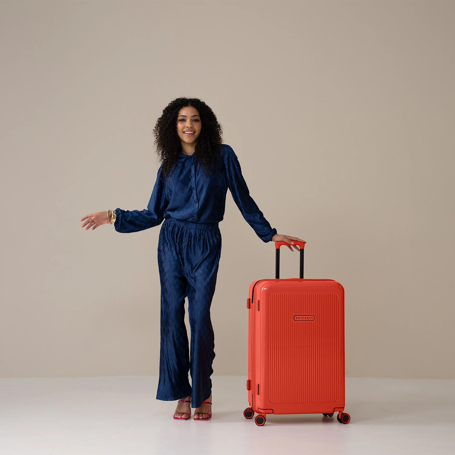 Expression - Radiant Red - Reiskoffer (76 Cm) 4 Expression - Radiant Red - Reiskoffer (76 Cm) - Afbeelding 2