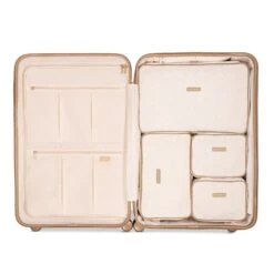 Fusion - Misty Green - Perfect Packing Set (76 CM) 9 Fusion - Misty Green - Perfect Packing Set (76 CM) -Premium Bagagewinkel BF 67507 1 b2f8fb50 218b 4a2b 8534 887ba0eb8959